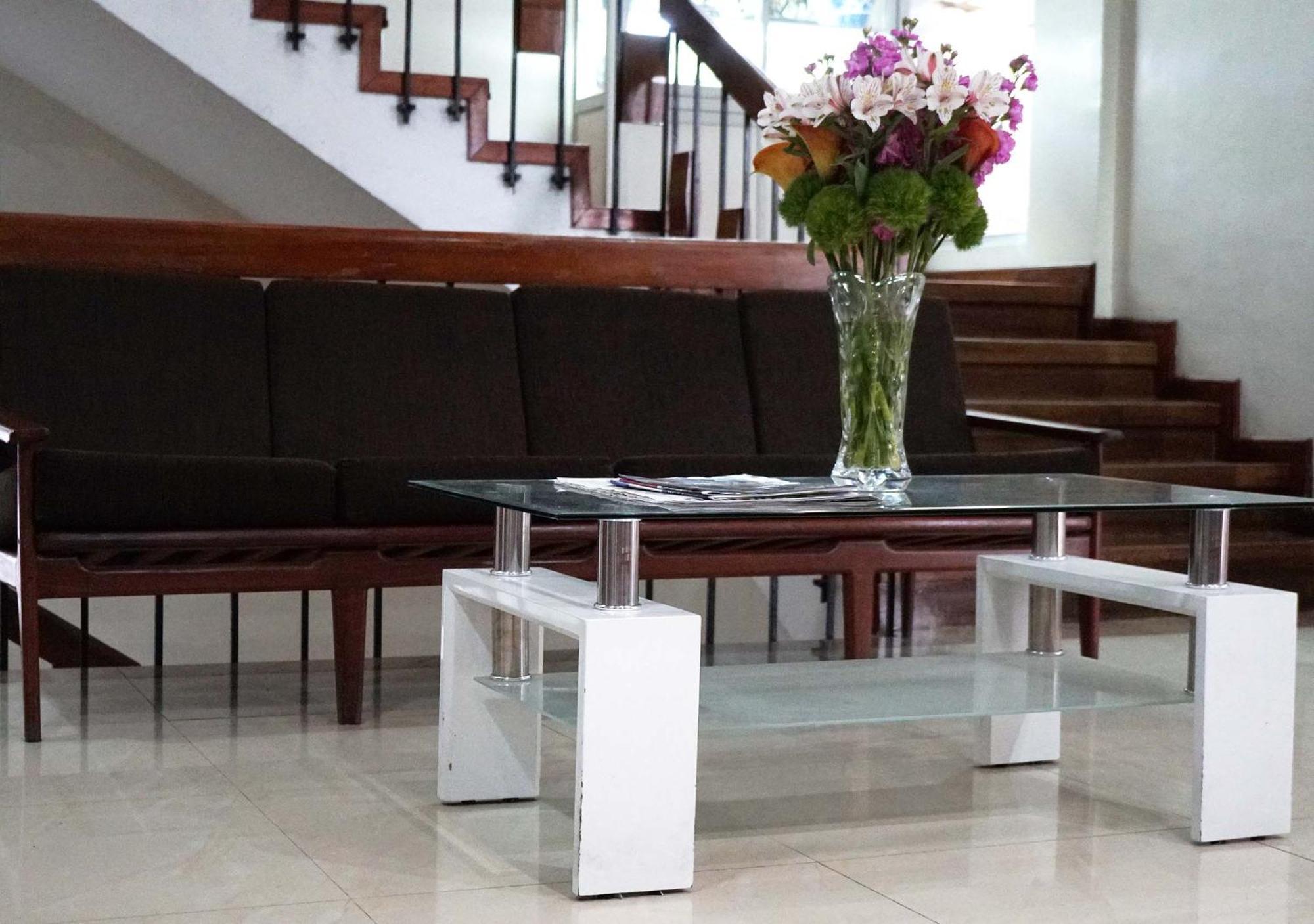 Hotel Lottus Кито Екстериор снимка
