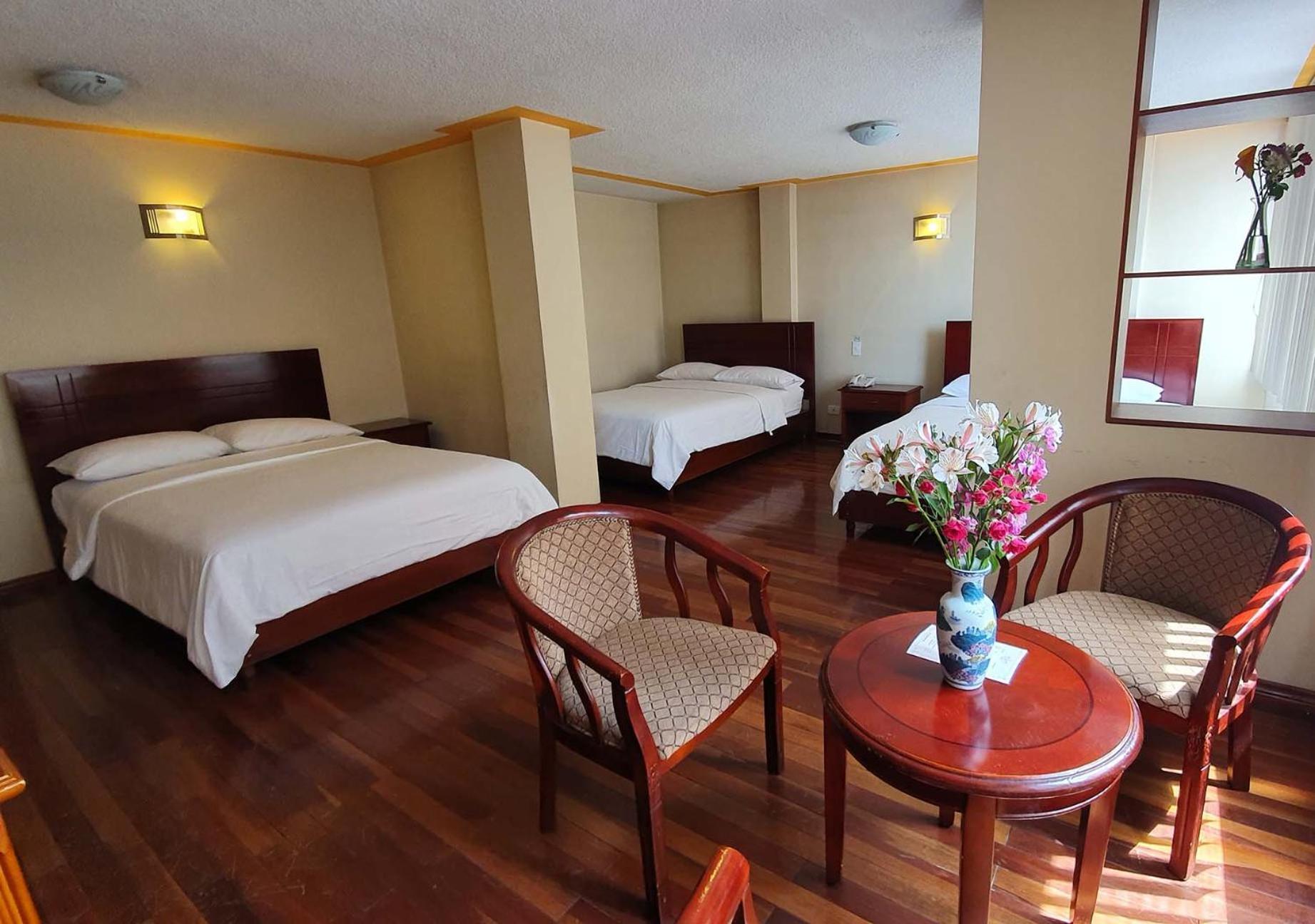 Hotel Lottus Кито Стая снимка
