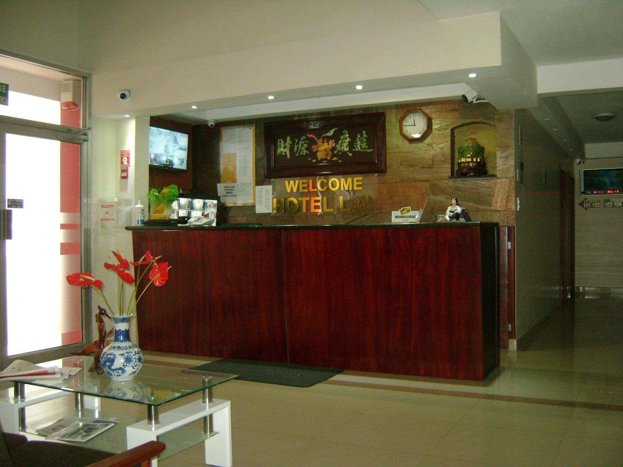 Hotel Lottus Кито Екстериор снимка