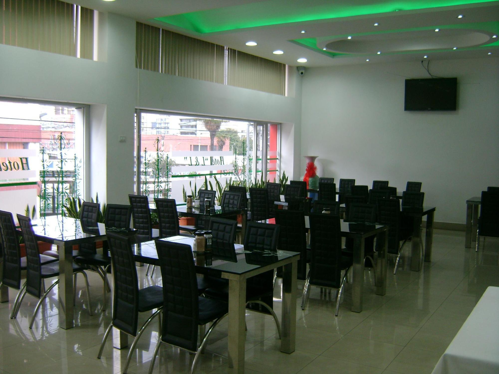 Hotel Lottus Кито Екстериор снимка