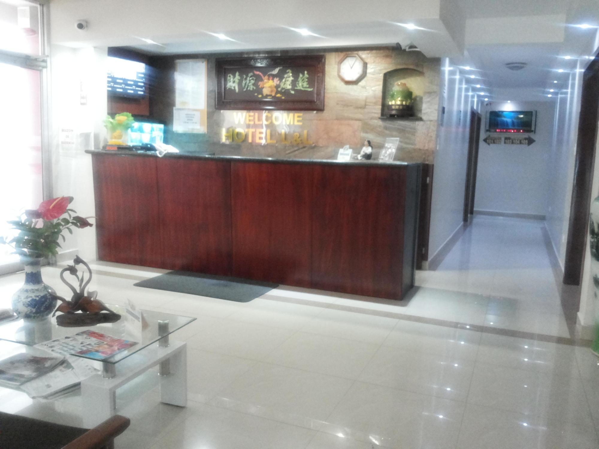 Hotel Lottus Кито Екстериор снимка