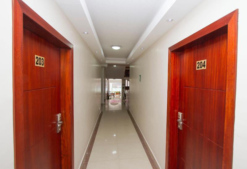 Hotel Lottus Кито Екстериор снимка